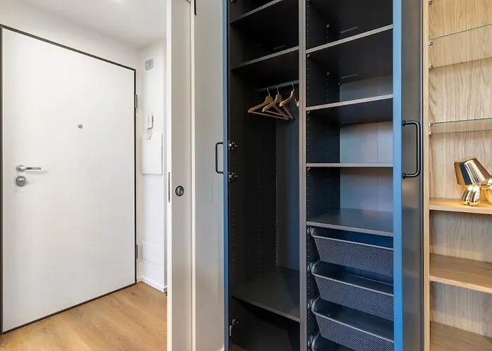 New Modern In * Milano