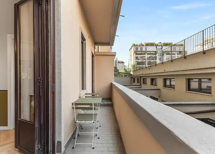 Appartamento Rosenhome 2 - Vercelli - San Siro - Ippodromo - De Angeli