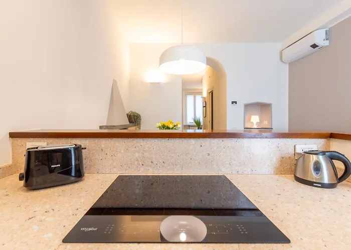 Stylish Apartment-Near Corso Como-Metro Garibaldi * Milano