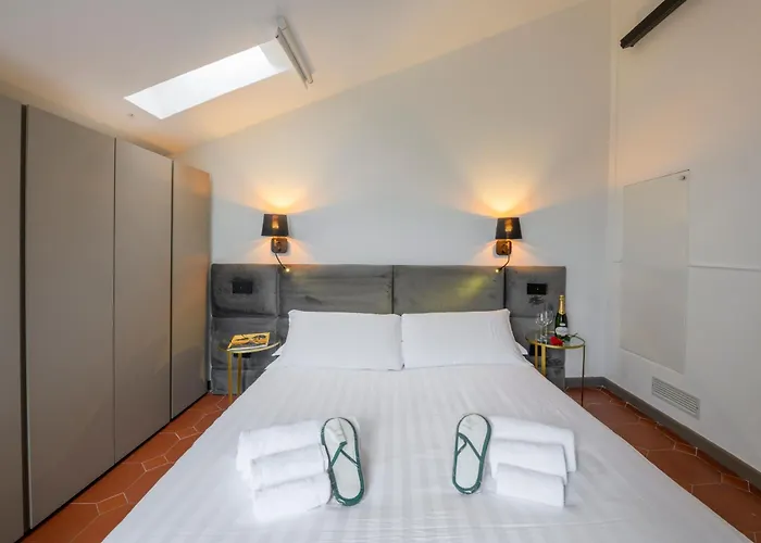 Palermo, 18 - Two-room With Terrace *
