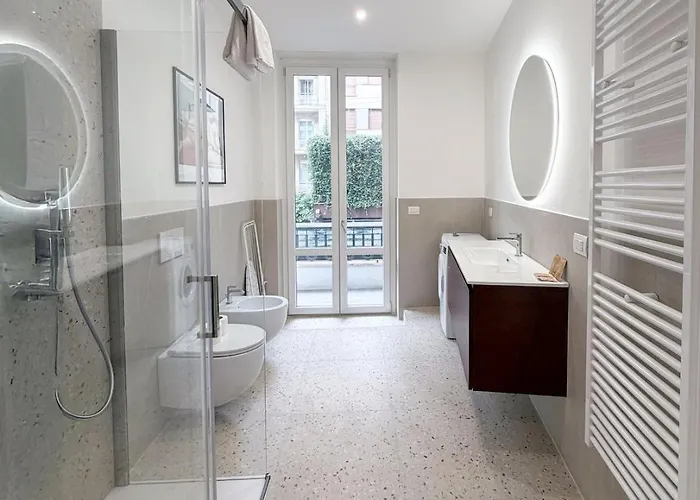 Orange In The Heart Of 밀라노