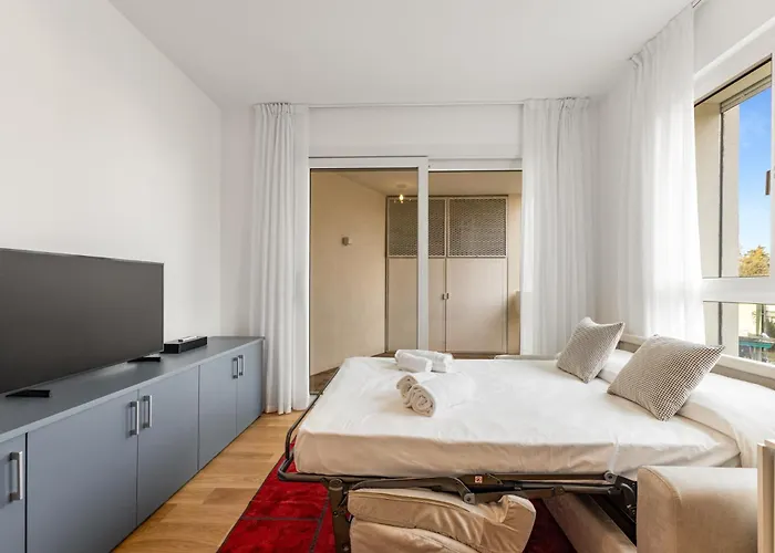 Bilocale Con Terrazzo Vicino M1 - San Siro Appartement