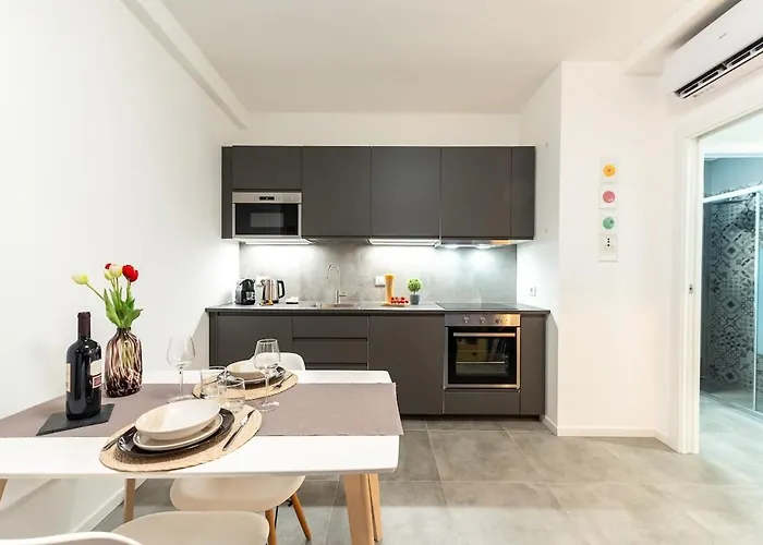 Design - Navigli & Darsena At 2 Min * Milano