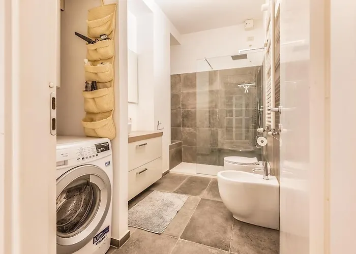 Fara- Train Station 5'-linate Airport 14'