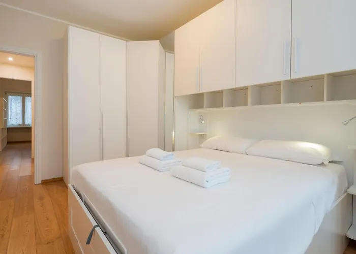 I Host - Nazario Sauro 14 * Mediolan