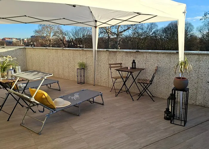 Bright With Terrace And Free Parking *