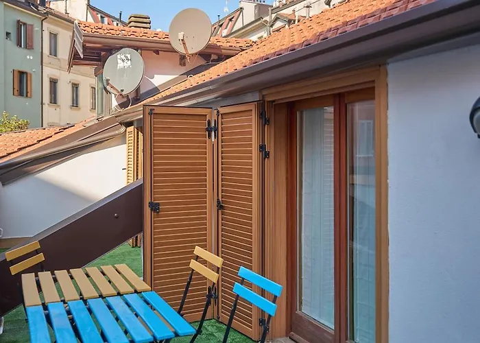 Luxury Penthouse Porta Romana شقة