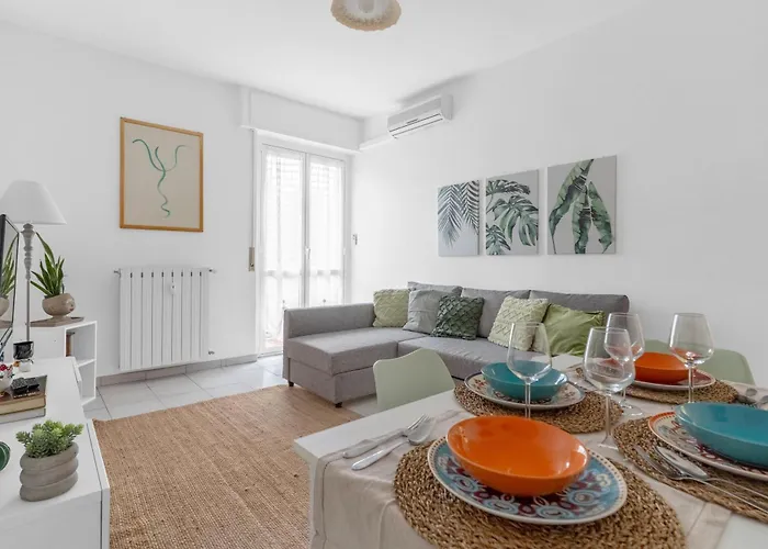 Lejlighed Casa Sibilla - Balcony Apartment, 7min Linate & Arena, Fast Wifi Milano