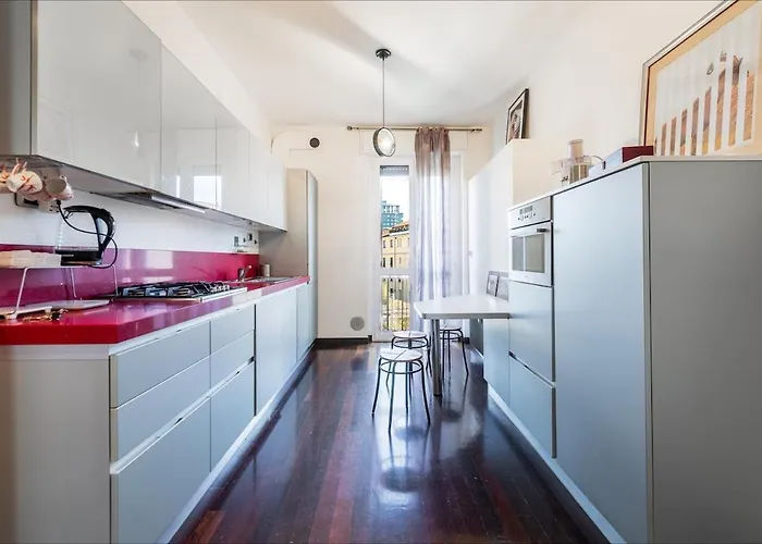 Designer Between Brera And Arco Apartment Milan