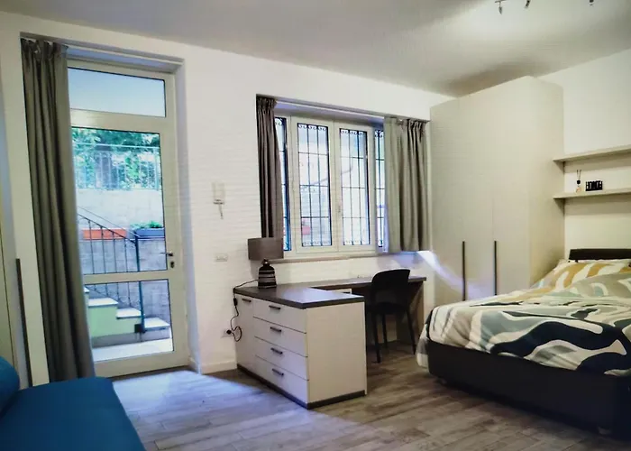 Alejio Duomo 2 * Milano