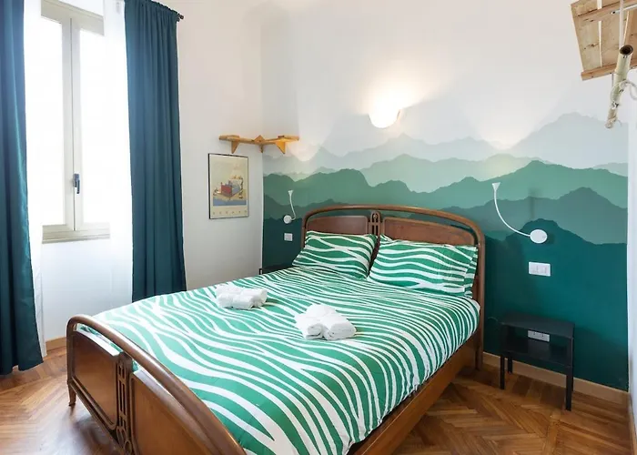 아파트 Vintage Chic Flat Steps From Fiera & Wi-fi 밀라노