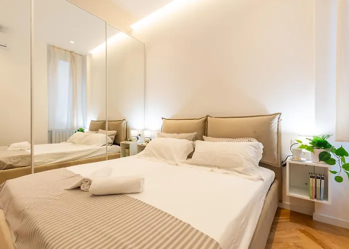 I-host Elegant Flat Near Bocconi & Center * Milano