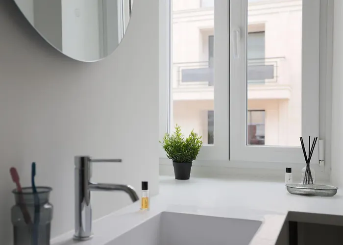 The Rent - Characteristic Three-room Near Via Washington * Mailand