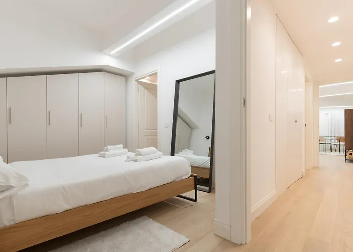 Guesthost - Luxury De Angeli, 아파트 *