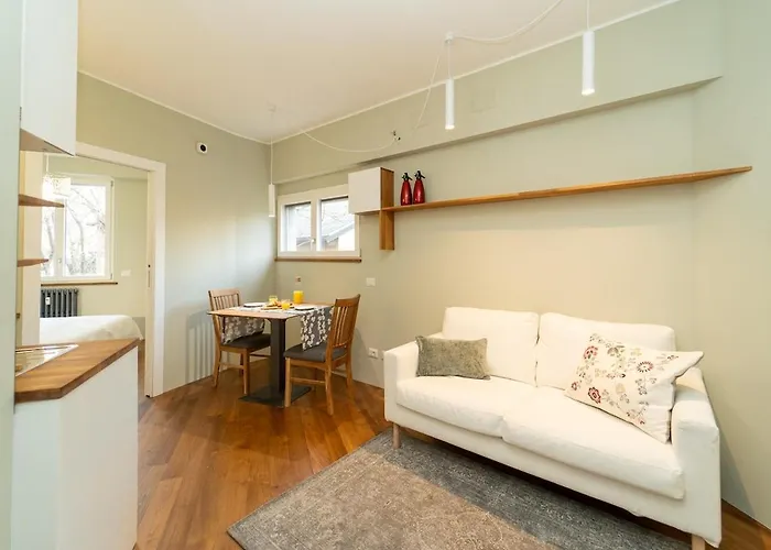 Cozy With Ac & Wifi Lägenhet *