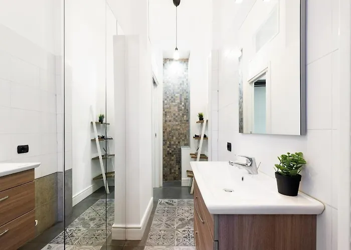 公寓 Elegance & Comfort I Balcony I Metro 200m 米兰