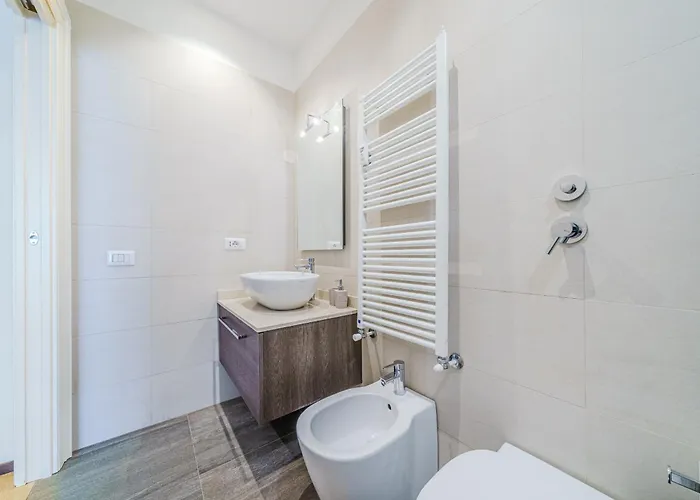 Andrea Flat - Near Metro & Wi-fi דירה