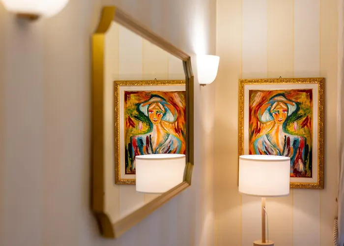 Three-room Flat With Balcony In Porta Romana Milano