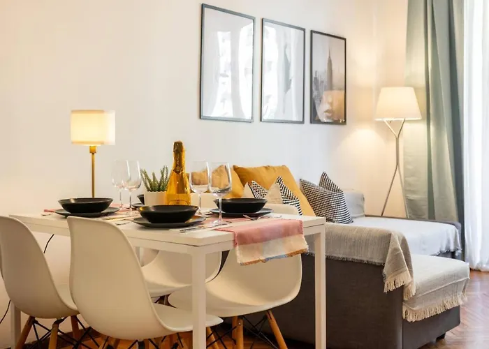 Centrale-duomo 10min - Spacious App - Sleeps 4 Apartman