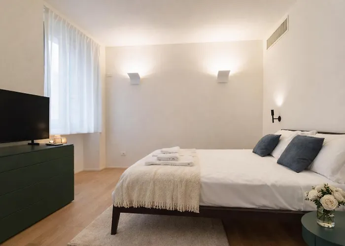 Nerogiardini - Lusso E Design A San Babila Lägenhet