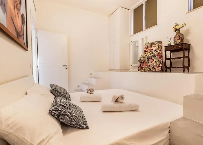 Modern Design 5 Minutes San Raffaele * 米兰