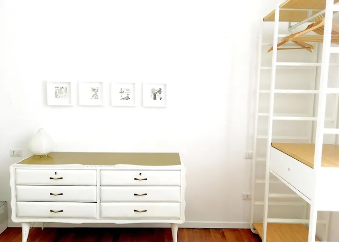 Casarudy-2 Bedrooms & Bathrooms Station Milánó