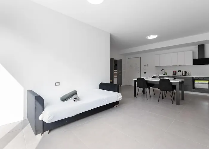 San Siro 700 M - 20 Min - Apt2 Apartman