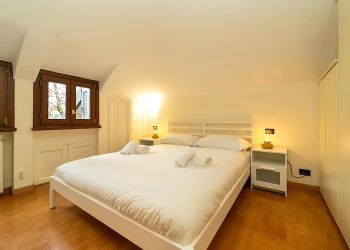 Cozy Attic With Terrace And Ac And Wifi