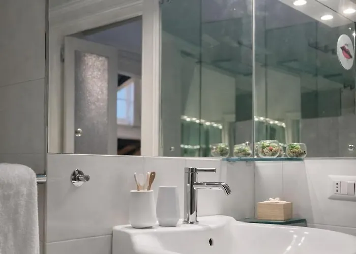 Bright Attic 120sqm In Garibaldi Quarter Milano