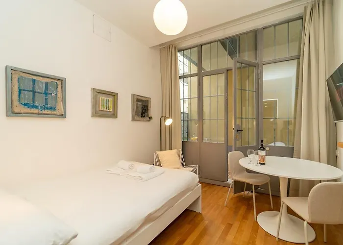 Lejlighed Atelier In Piazza Castello With Private Terrace Milano