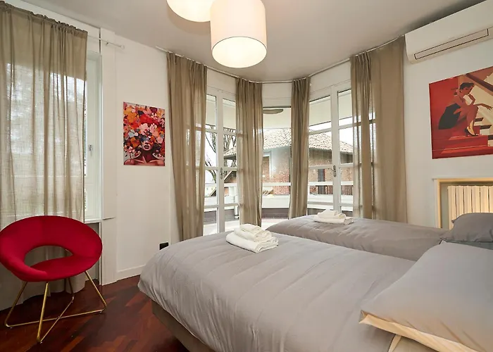 Апартаменты Absolute Luxury Home, 15 Minutes Walk San Siro