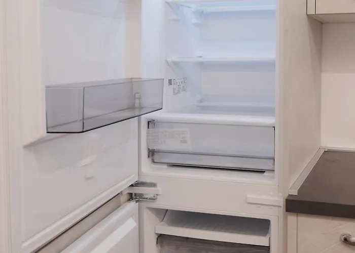 Cinzia's House - 5 Minutes From The Metro Apartment *