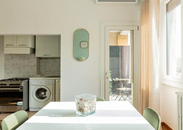 Zona Citylife Ampio Per 5 Con Balcone 公寓 *
