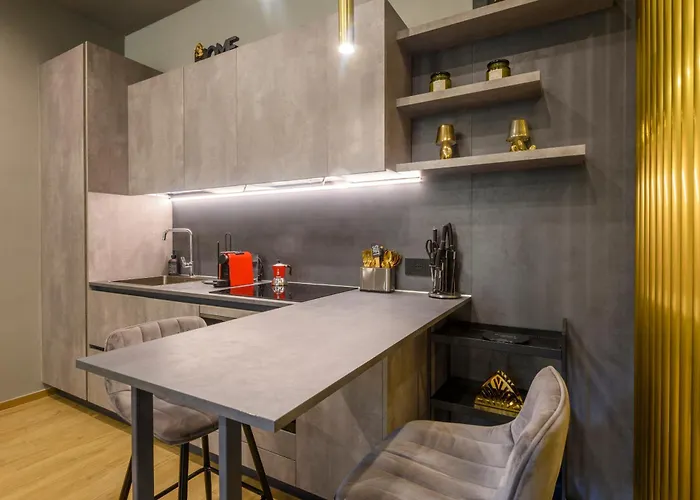 Urban Loft Caracciolo74 Metro M5 - Comfort, Style شقة *