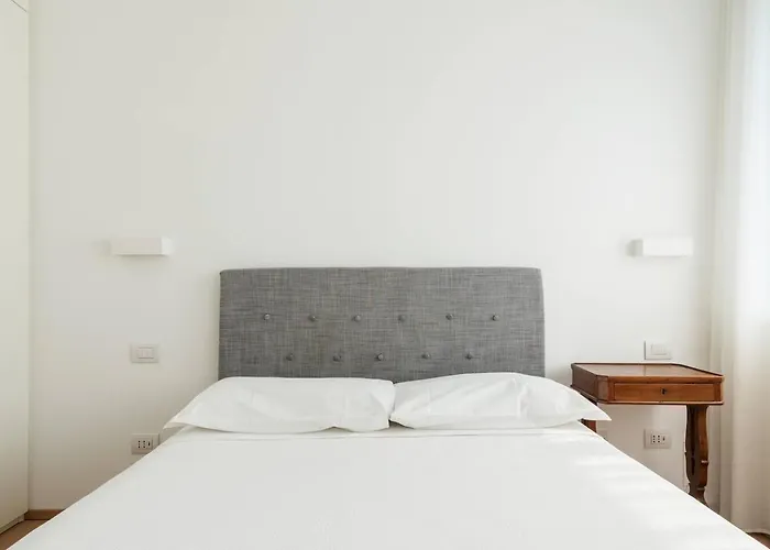 Da Simonetta Bilocale In Duomo Missori * מילאנו