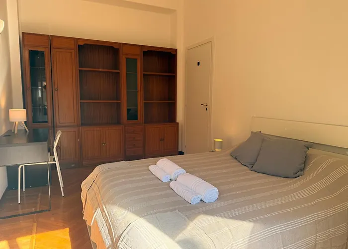 Lejlighed 3 Bedrooms Separate 1 Min Walk From Brera, 15 Min Duomo *
