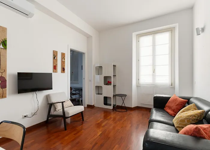 Guesthost - Comfy Terrazza Farini In Derganino דירה