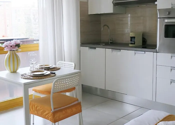 Urban House Romolo Garden View - Navigli Apartment