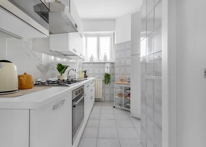 Apartmán Casa Sibilla - Balcony Apartment, 7min Linate & Arena, Fast Wifi *