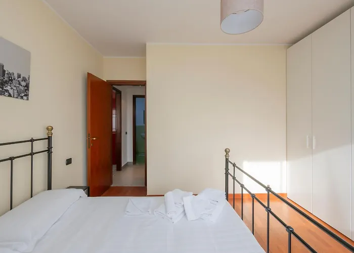 I Host - Russoli 7 Milaan