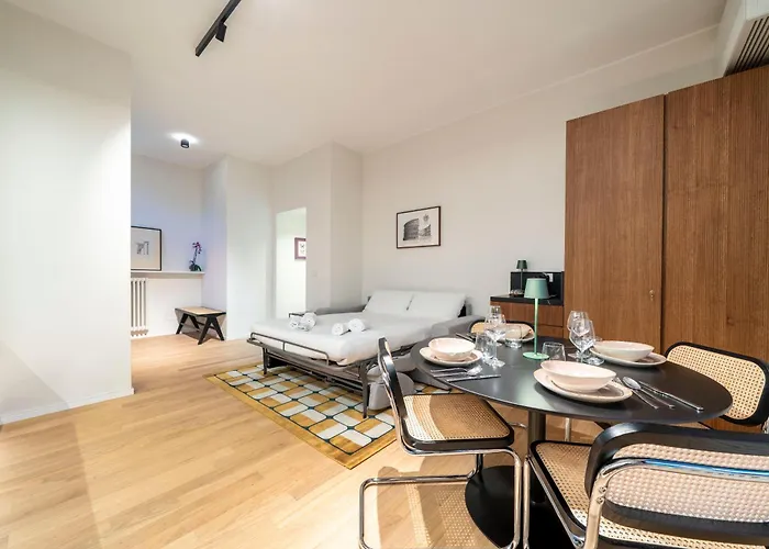 Tantardini House Near Navigli-bocconi * 밀라노