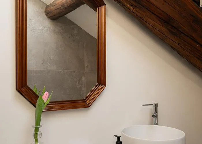 Castello Sforzesco, Undermyname Appartement