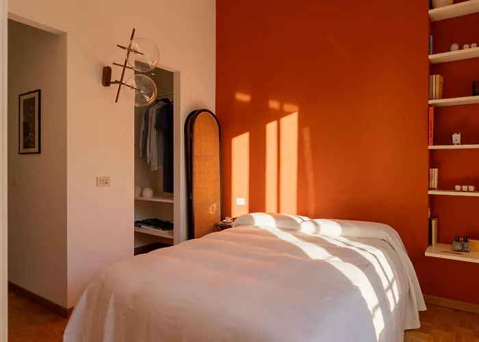 Cenacolo Vinciano, Undermyname Lägenhet Milano