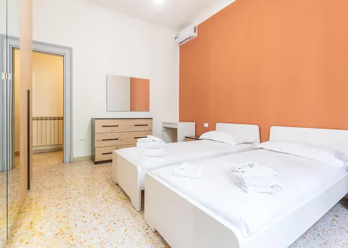 I-host Spacious 2br Near Center *