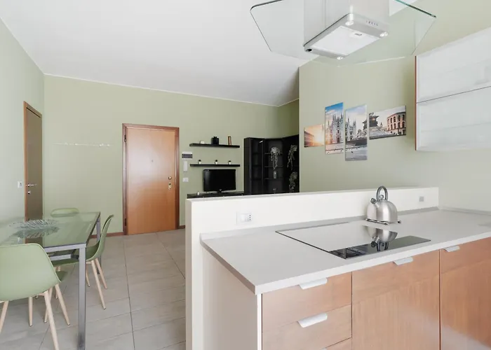 דירה Guesthost - Porta Romana Balcony Flat *
