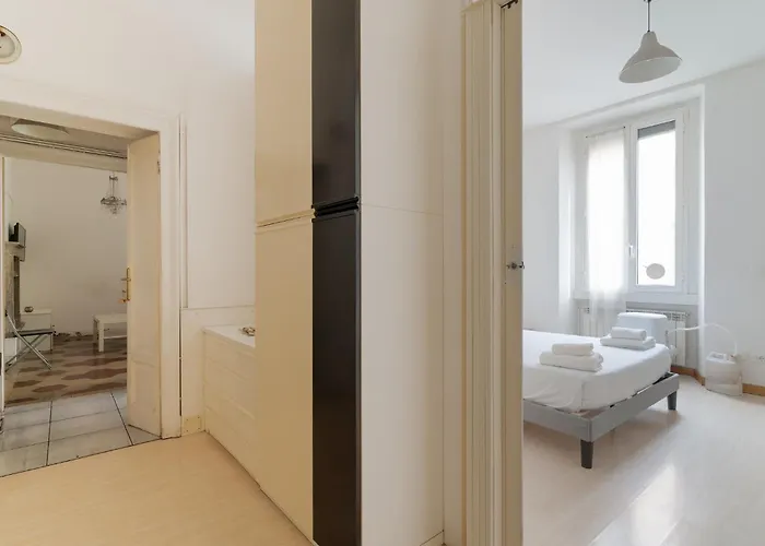 Guesthost - Cozy Near Mm1 Milano