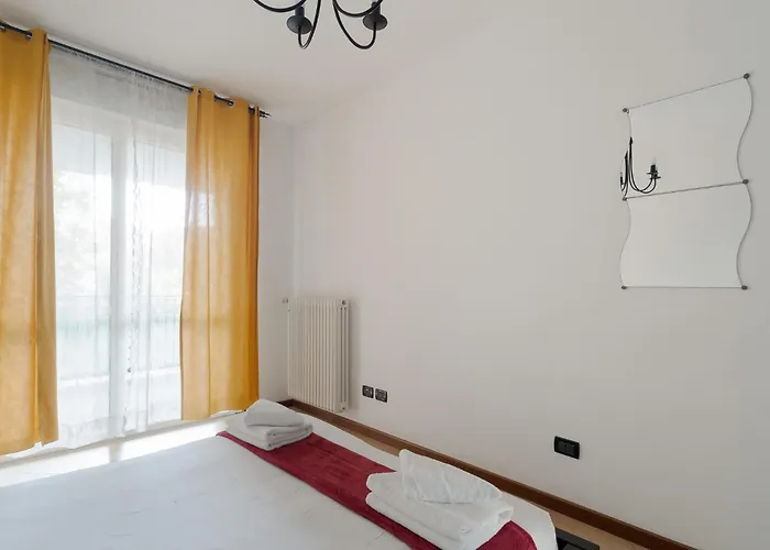 Guesthost - Rogoredo Cozy Flat With Garden