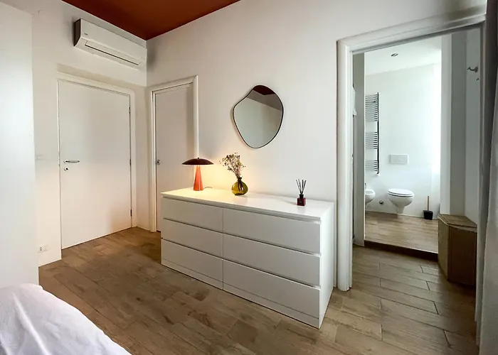 Modern Design Near Metro, Center Apartamento Milão