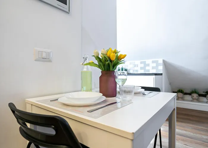 Italianway Comfort - Baiamonti 3 A * Milan