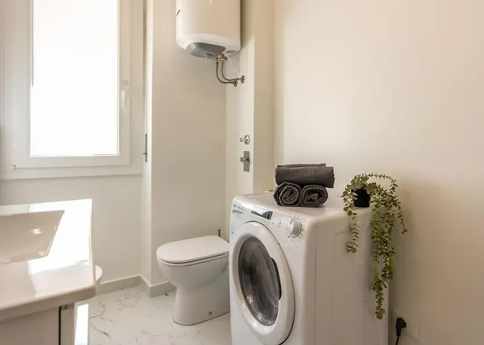 Centrale-duomo 10min - Spacious App - Sleeps 4 Apartman